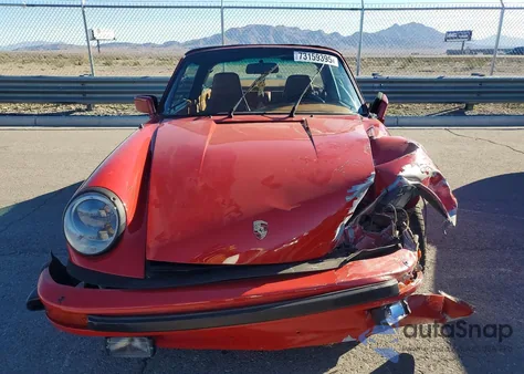 1982 Porsche 911 из США, поврежденный, VIN WP0EA0911CS160718